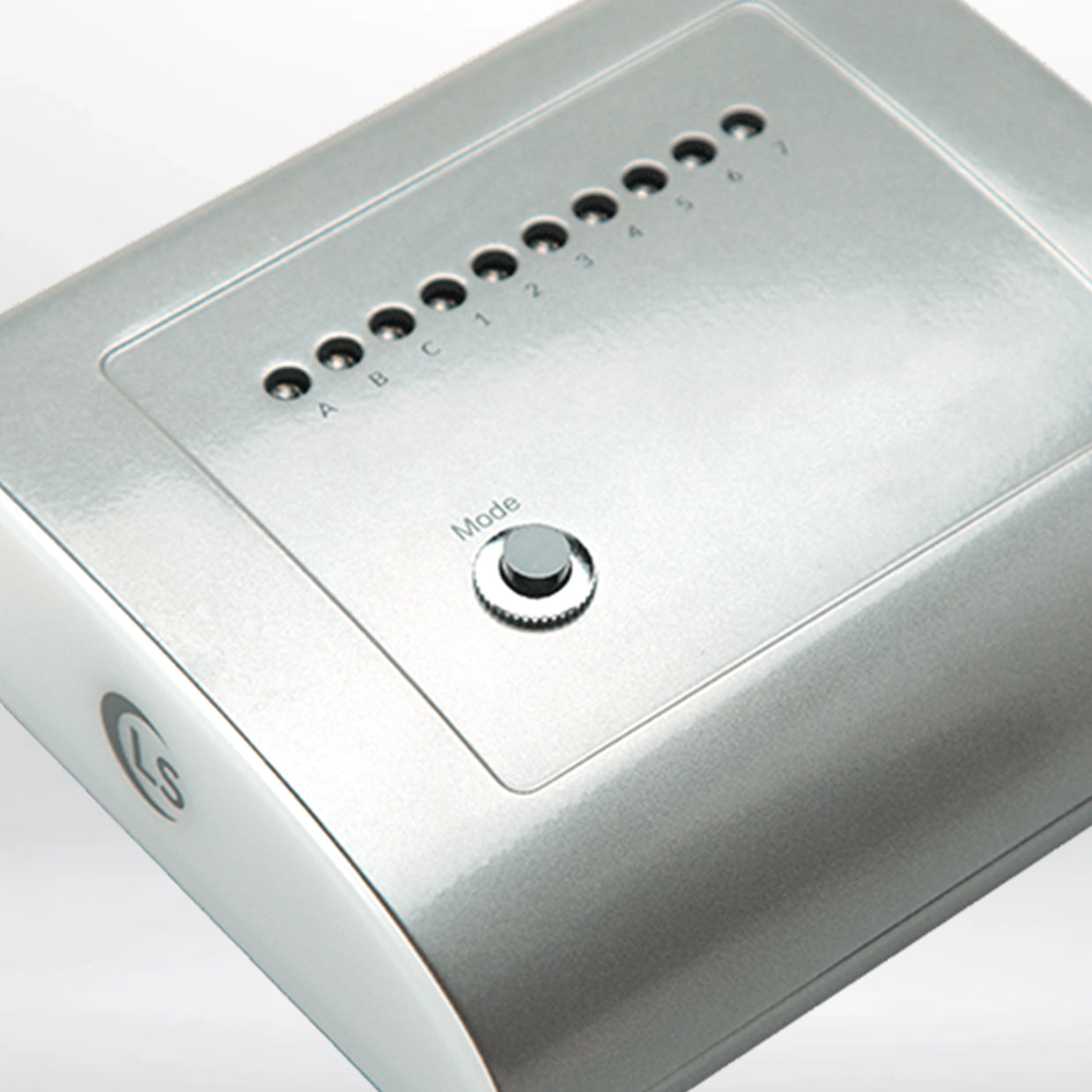 ELEVE™ 3-PORT CONTROLLER